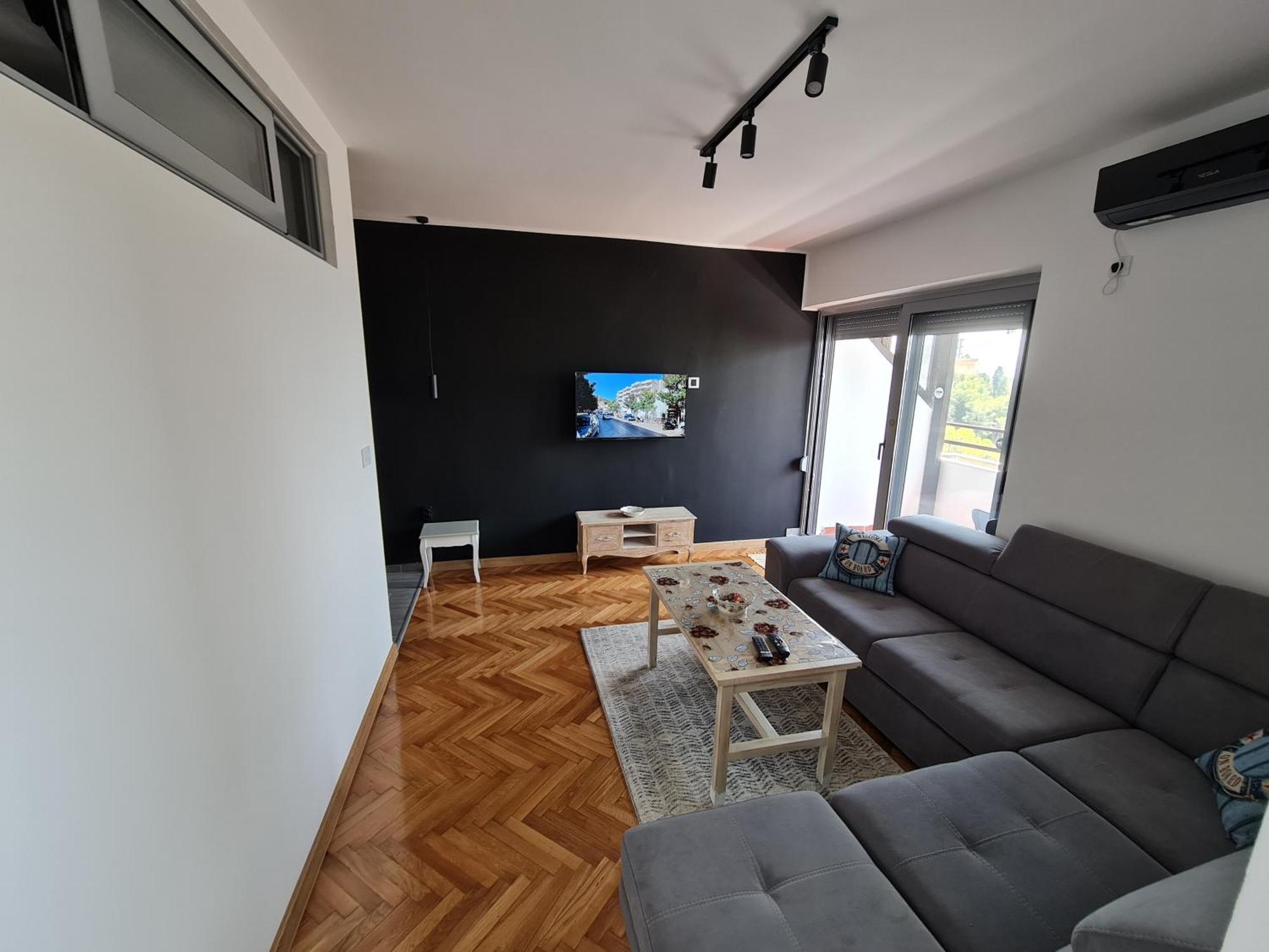 Ralf Apartment